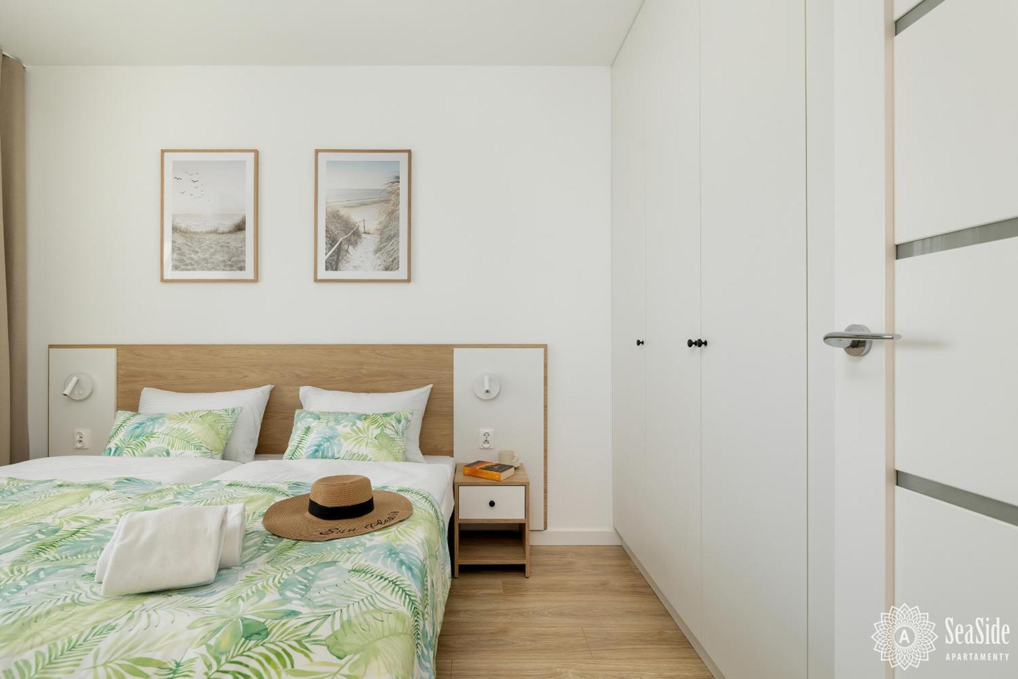 Seaside Apartamenty Platany Kolobrzeg Exterior photo